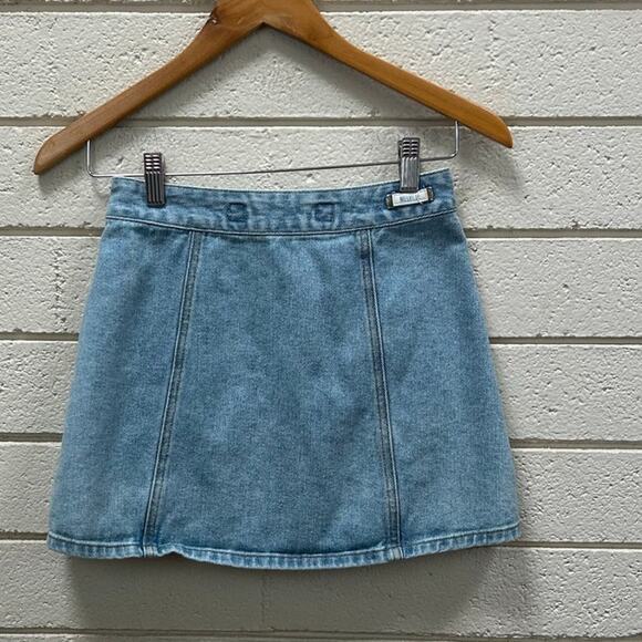 Brandy Melville Denim Jean Mini  Skirt one size - Picture 3 of 8